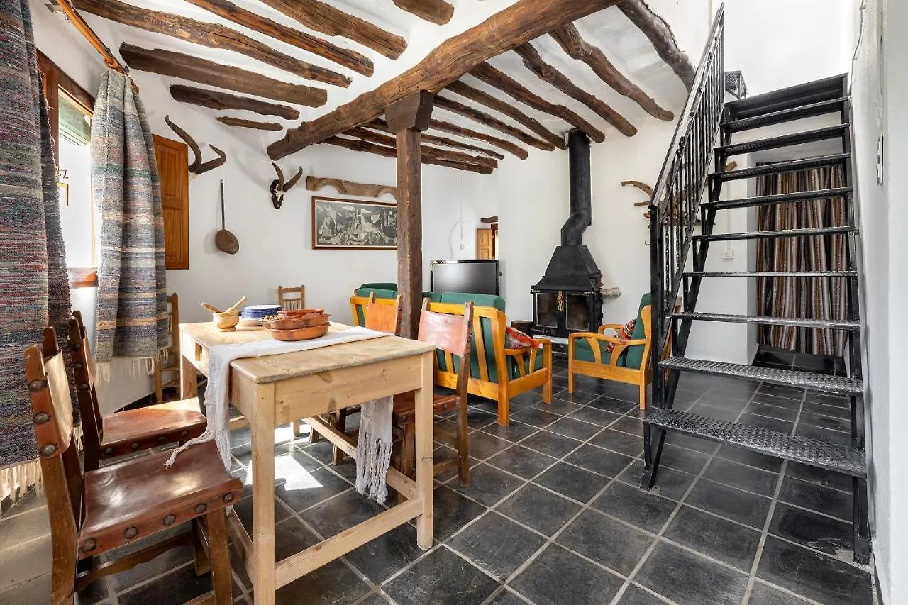 Holiday home Casa Rural El Fuerte De Atabuey Trevelez