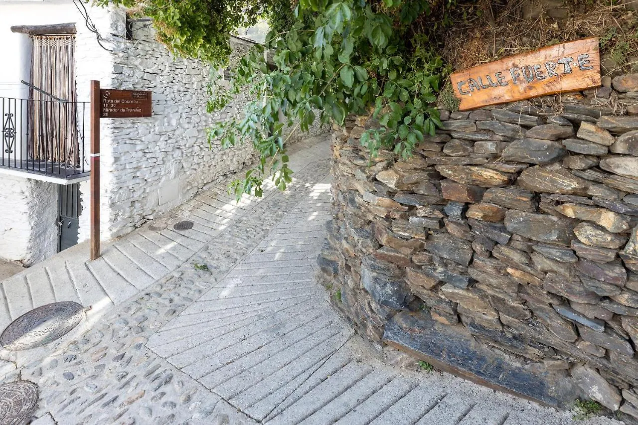 Holiday home Casa Rural El Fuerte De Atabuey Trevelez